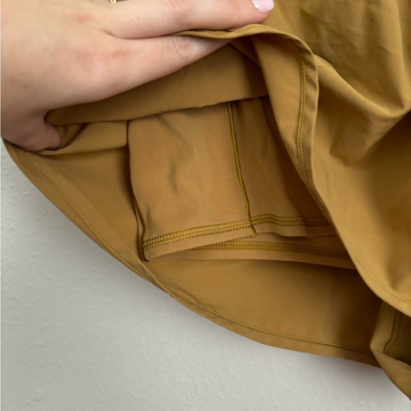 OFFLINE By Aerie Real Me Smocked Running Short sz XL - Picture 6 of 6